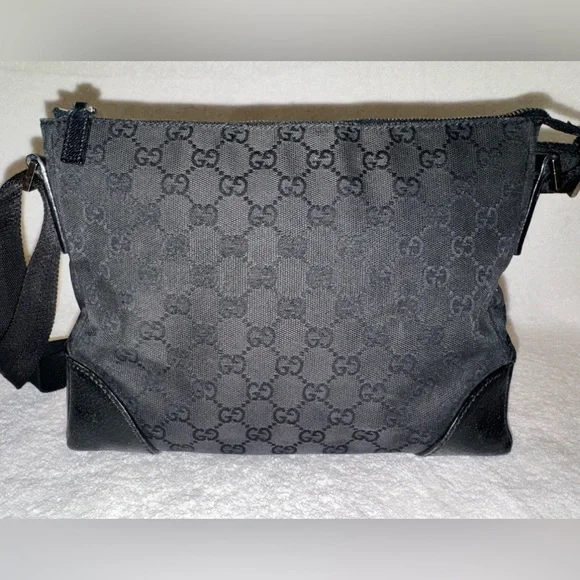 GUCCI GG Canvas/Leather Shoulder Bag Black. - Picture 2 of 15
